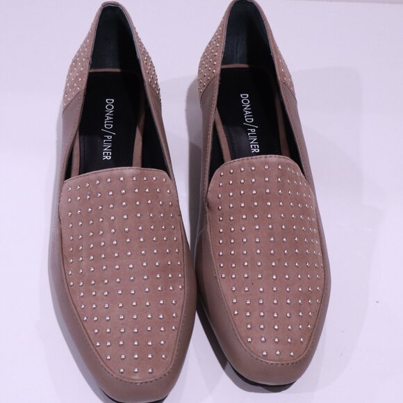 Donald/Pliner Brown Flats/Loafers - Size 8 LIKE NEW IN BOX! - Picture 1 of 8